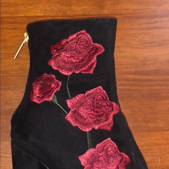 Rose Embroidered Booties - Picture 4 of 4